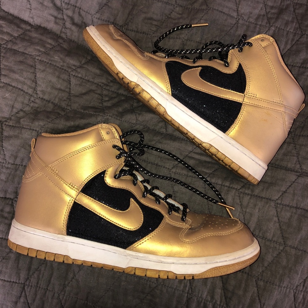 Women's Nike Dunk High Top Gold Black Saints 10 B
